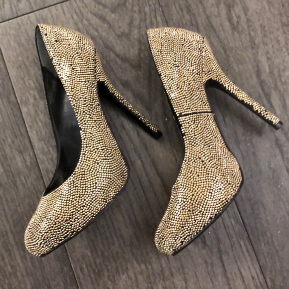 Nina’s Woman’s pumps - Picture 2 of 7